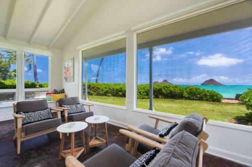 Lanikai Oceanside