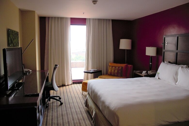 Hotel Renaissance Caracas