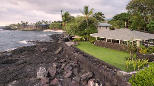 Honl's Beach Hale (big Island)