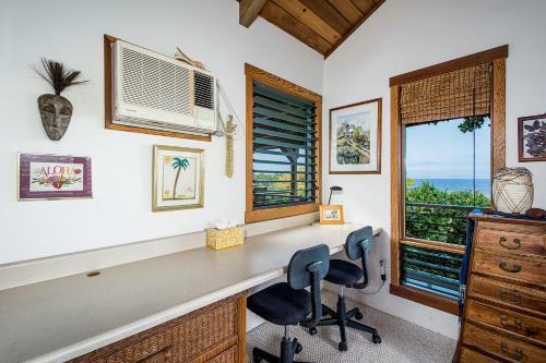 Kahalu'u Hale Home
