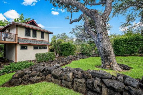 Kahalu'u Hale Home