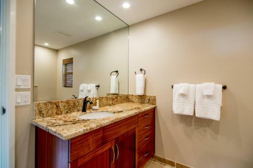 Kapalua Golf Villa 25v2 Gold Ocean View