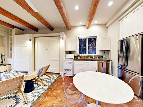 Valley Of The Moon Estate
