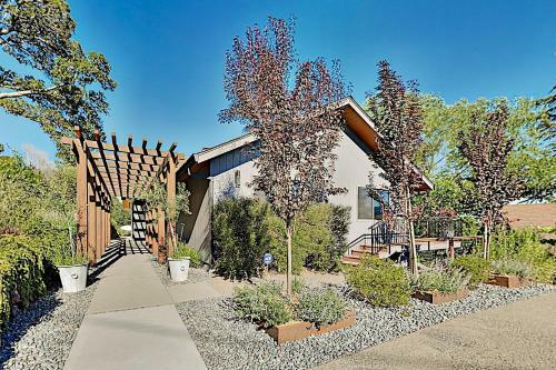 Sonoma House