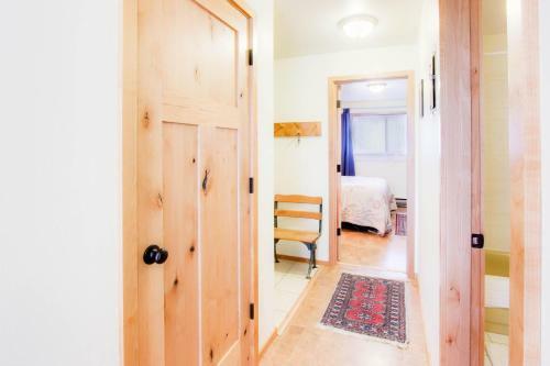 Limelight Base Camp Condo. Ski, Bike, & Adventure!