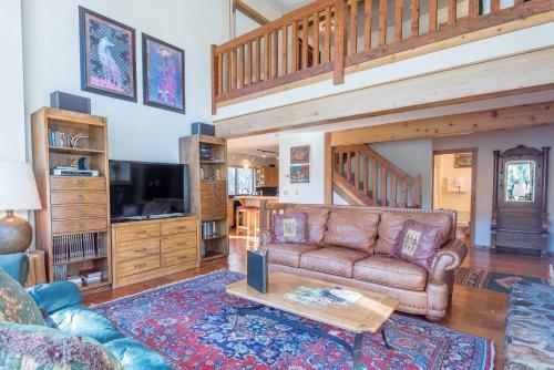 Sage Road Duplex Beautiful Views In Warm Springs