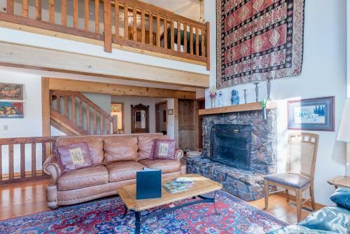 Sage Road Duplex Beautiful Views In Warm Springs