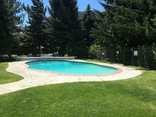 Sun Valley Condo 137