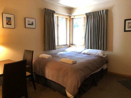 Hot Water Inn & Hostel