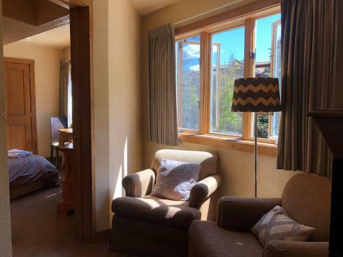 Hot Water Inn & Hostel