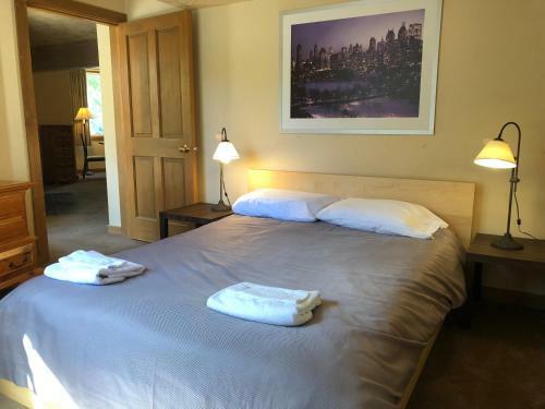 Hot Water Inn & Hostel