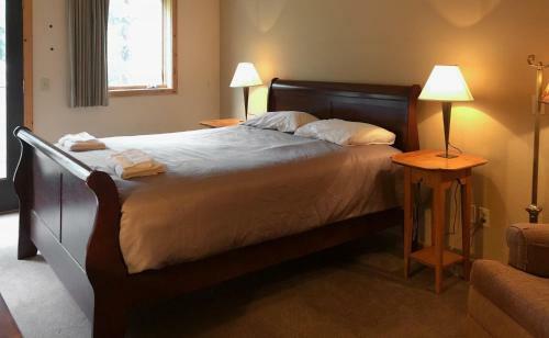 Hot Water Inn & Hostel