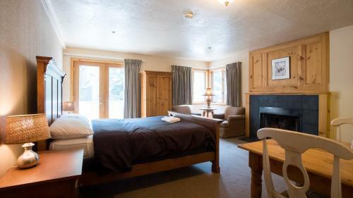 Hot Water Inn & Hostel