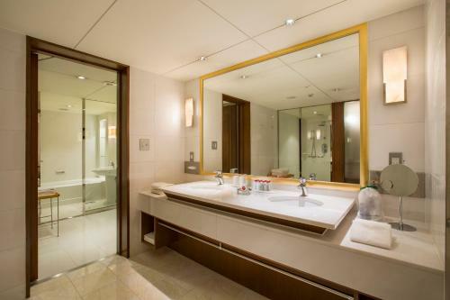 Hotel The Westin Nagoya Castle