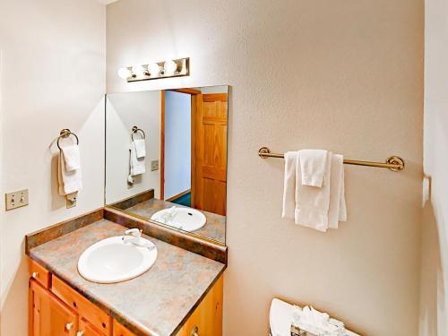 Snake River Village #20 Townhouse