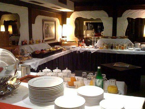 Dom Hotel Am R�merbrunnen