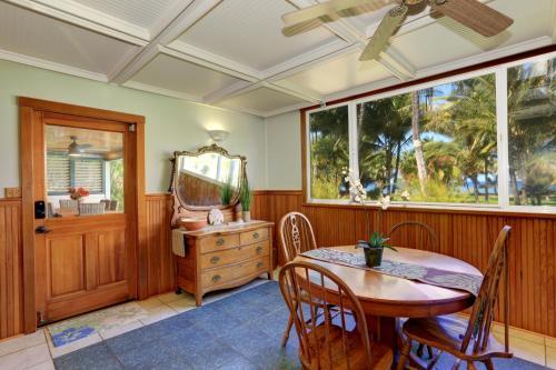 Halama Hale - Four Bedroom Home