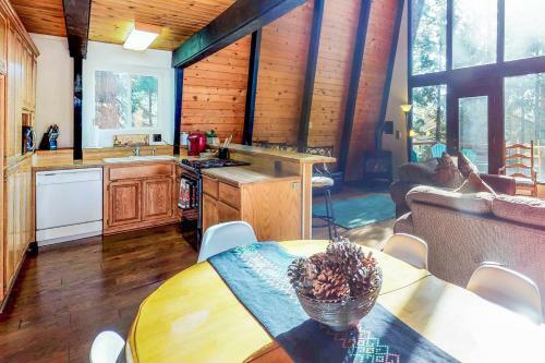Canterbury Kings Beach Treehouse