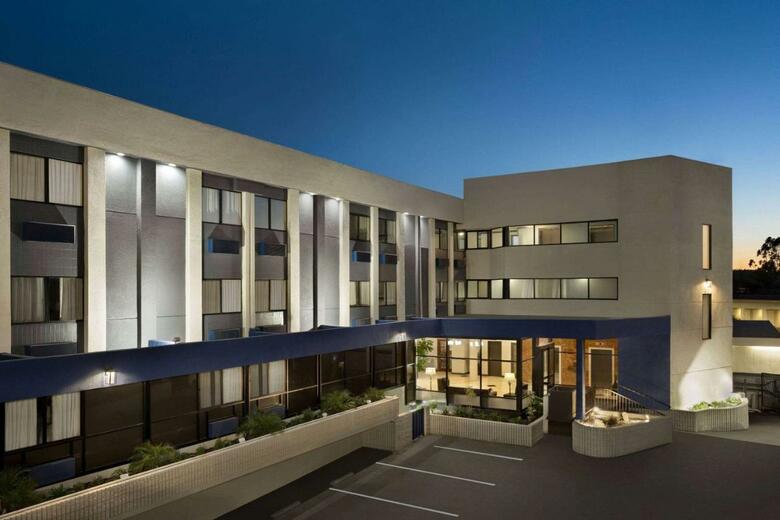 Hotel Baymont By Wyndham Monterey Park