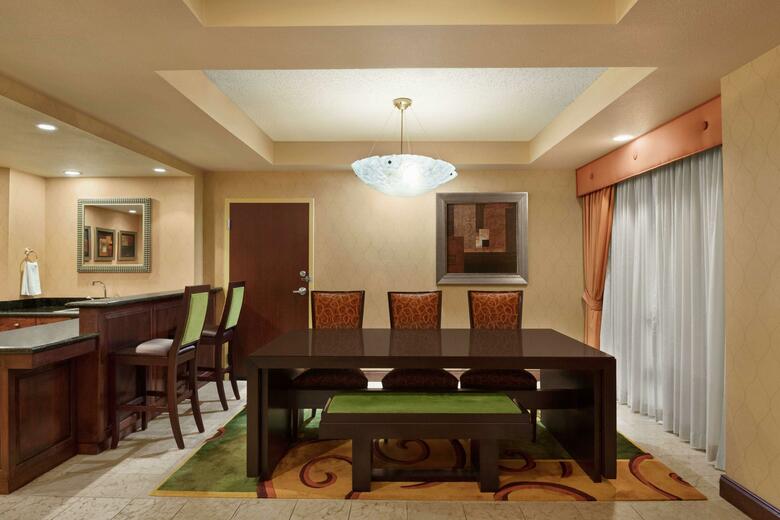 Embassy Suites Huntsville - Hotel & Spa