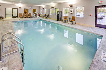 Hotel Hampton Inn And Suites Airport