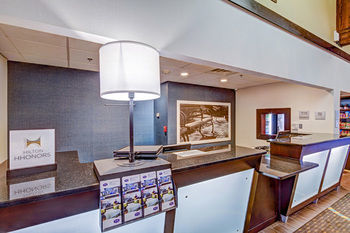 Hotel Hampton Inn And Suites Airport