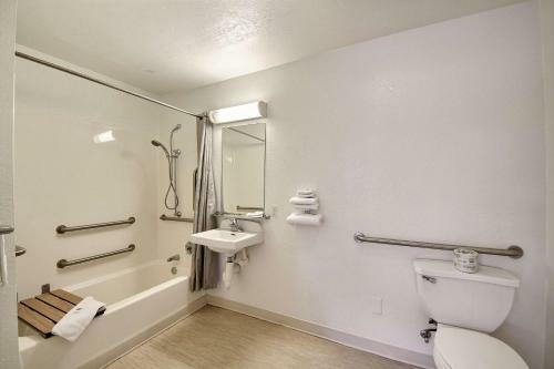 Hotel Motel 6 San Marcos