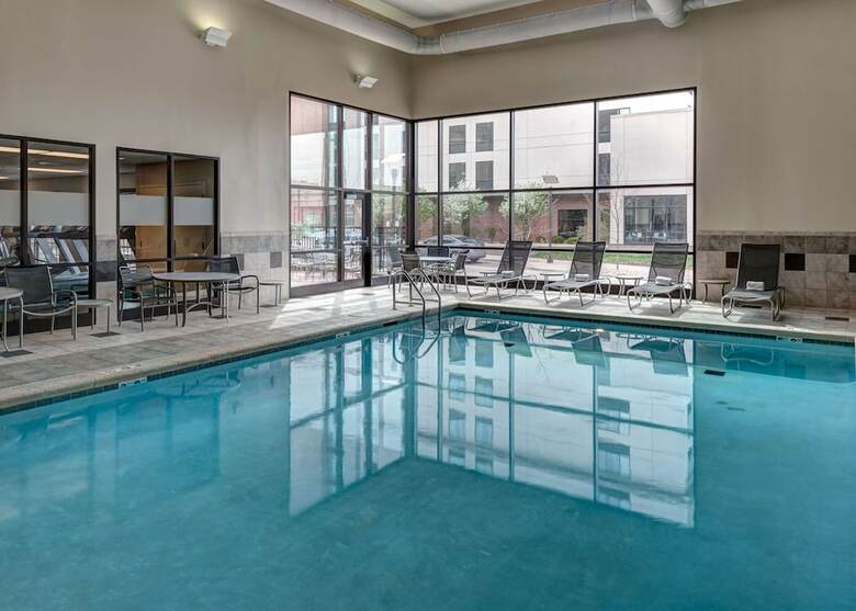 Hotel Hampton Inn & Suites Omaha-downtown