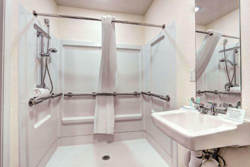 Hotel Savannah Suites - Westminster