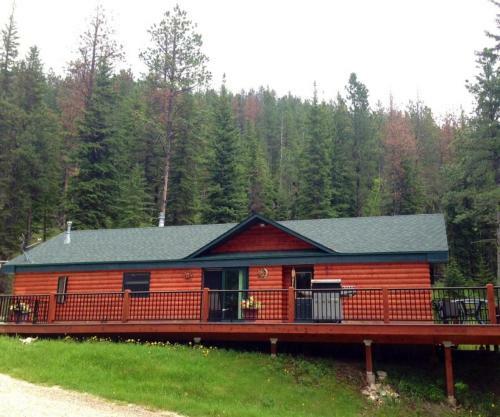Hanna Creek Lodge