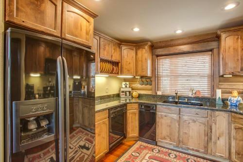 Spruce Bluff Lodge