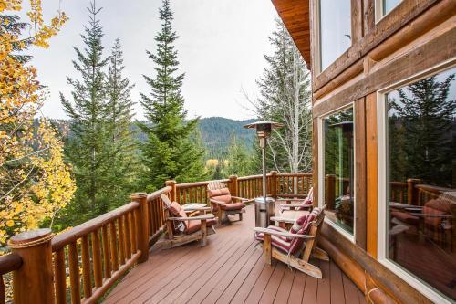 Spruce Bluff Lodge