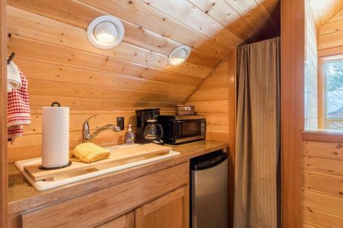 River Lodge Carriage House