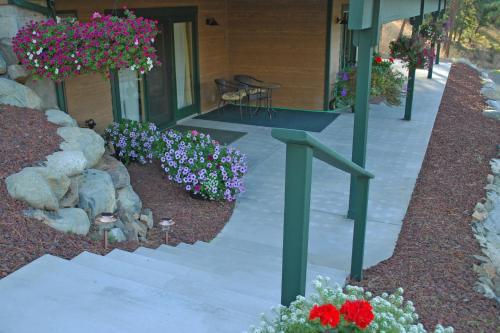 Cashmere Mountain Bed & Breakfast (adult Only)