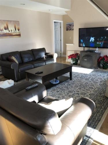 Charkarohen Dr. 8, Forest Ridge- Lincoln