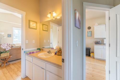 Family Tides House 3033