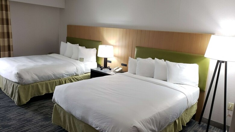 Lincoln Heights Hotel � Lincoln Airport