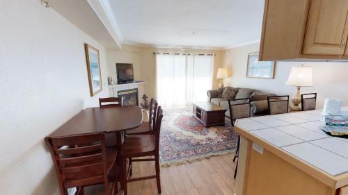 Apartamento Waters Edge Condo 111