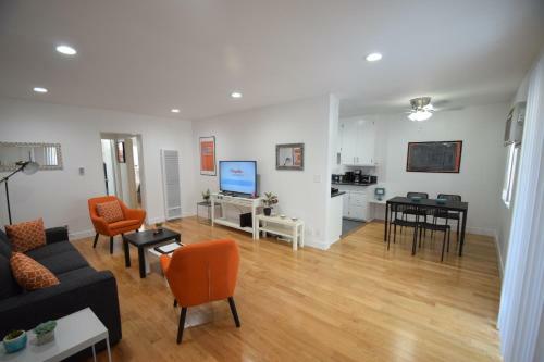 Boutique Citrus Apartments