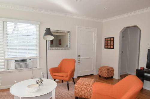 Boutique Citrus Apartments