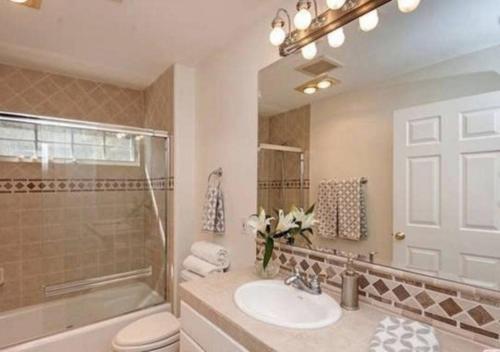 Apartamento Hollywood Hills Spanish