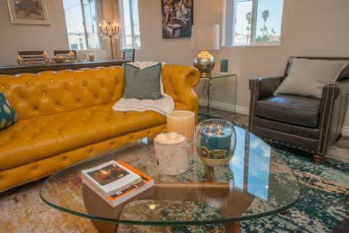 Glamorously Furnished Hollywood Home - Central