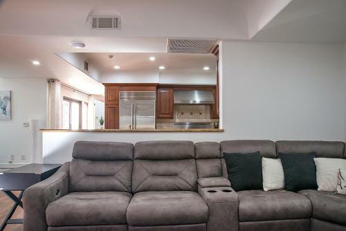 Private Spanish Villa In Central Hollywood With Pool