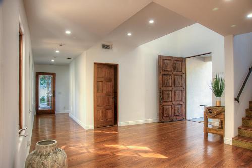 Private Spanish Villa In Central Hollywood With Pool