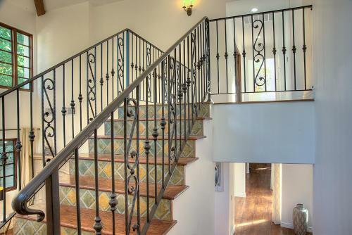 Private Spanish Villa In Central Hollywood With Pool