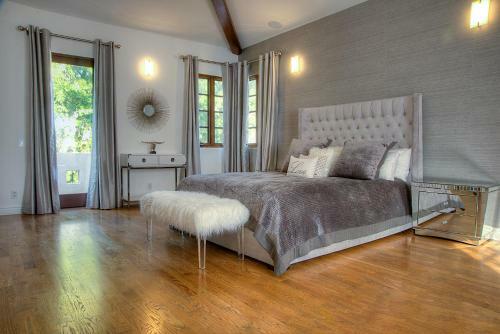 Private Spanish Villa In Central Hollywood With Pool