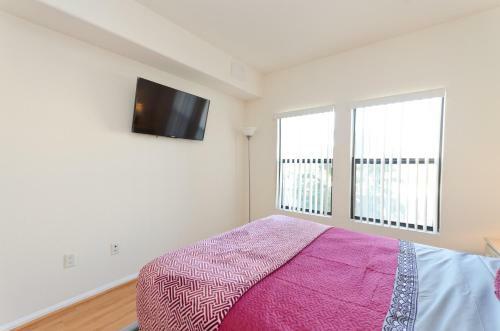Downtown La Mediterranean Apartment