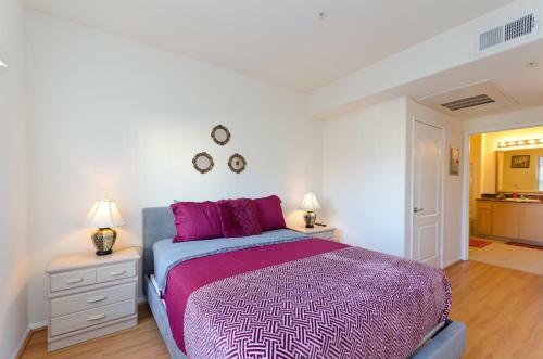 Downtown La Mediterranean Apartment