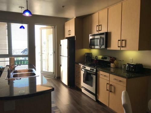 Apartamento Sunset Strip 1-bedroom With Balcony, Pool And Views