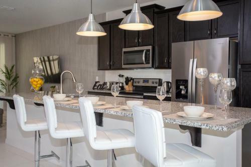 Gorgeous 3 Bd Home W/ Pool And Surf Park @ Solara Resort